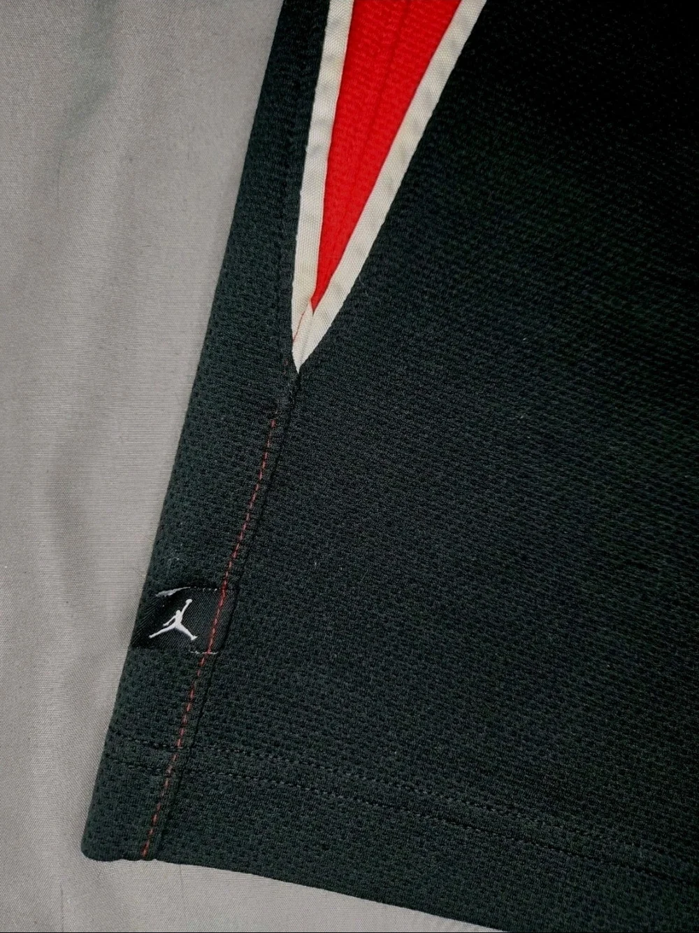 Vintage Air Jordan Jumpman Basketball Shorts Men's XL Black Red Mesh